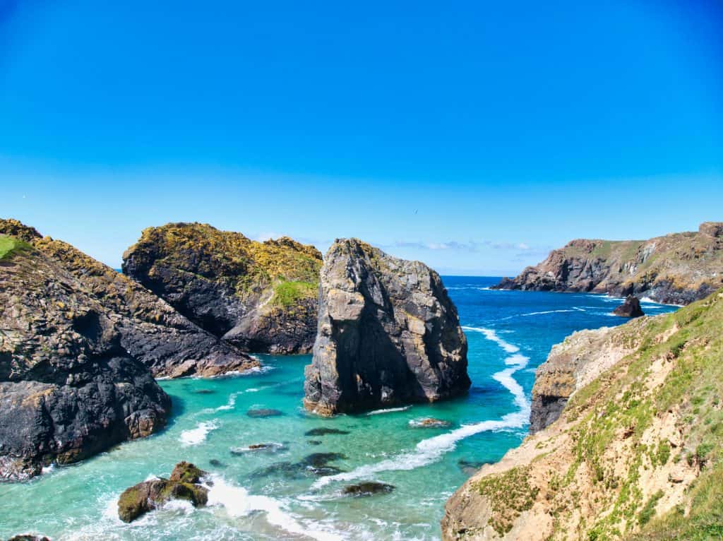 Kynance Cove in Cornwall: Essential Tips for Visiting this Enchanting ...