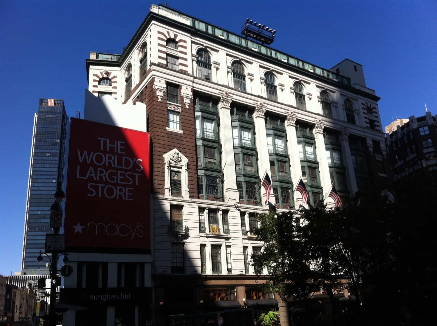 macys-new-york-957539_1920